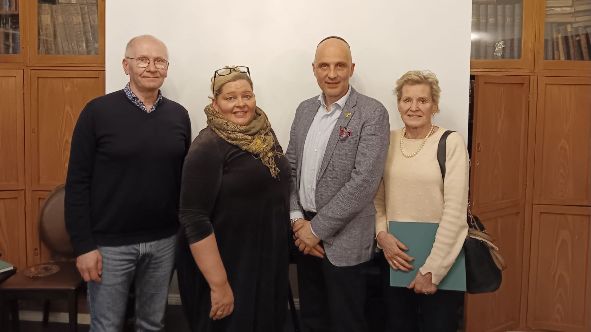 USKOT-foorumin puheenjohtajisto: Timo Koponen, Laura Huovinen, Pavlos Shaul Ylinen, Gölten Bedretdin